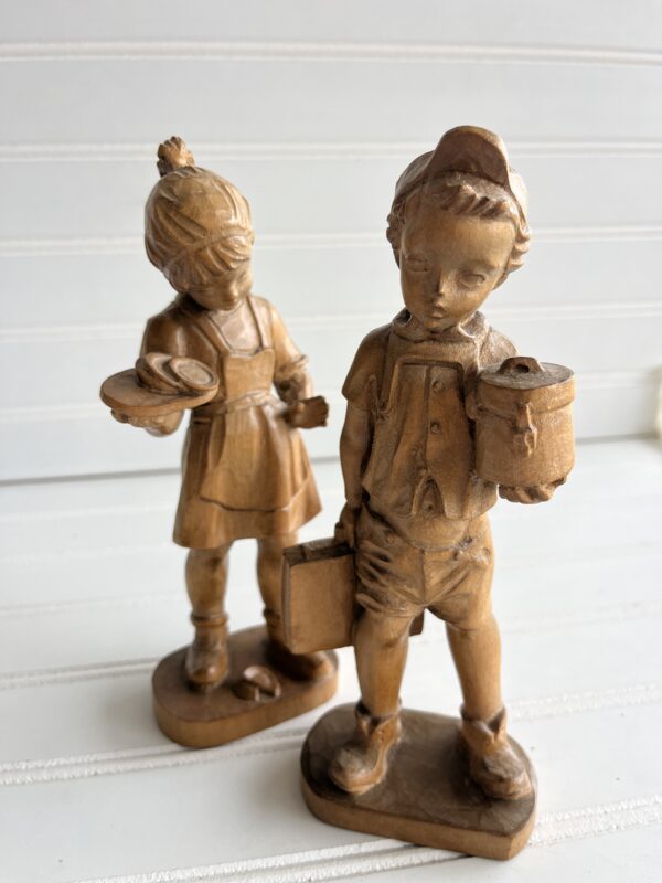 Hand-Carved Wooden Children – Vintage European Folk Art (8") - Image 5